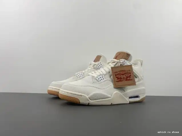 4 AO2571-100 Air 'White' Levi's x Jordan 0515
